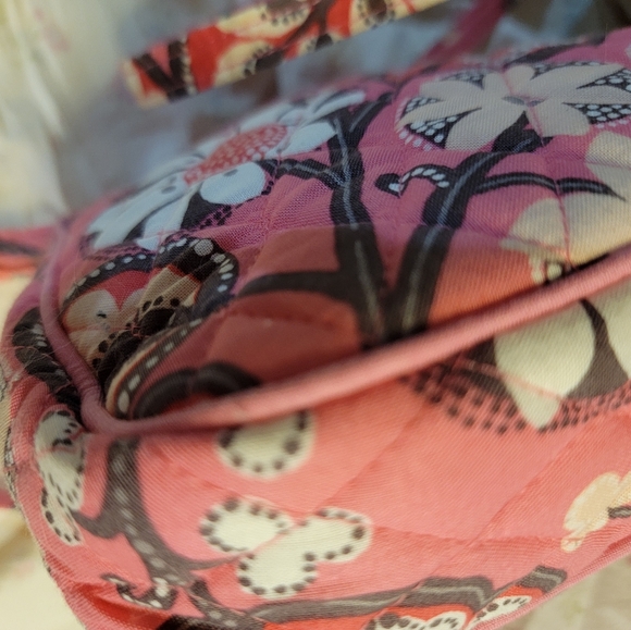 VERA BRADLEY (SMALL) SATCHEL - Picture 3 of 11